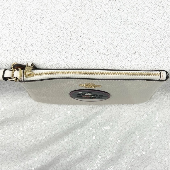 Coach x Disney Pebble leather Minnie Mouse Patch wristlet purse wallet - Picture 4 of 16